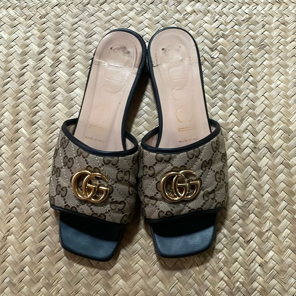 Gucci Jolie Sandals Size 38 (fair condition)
